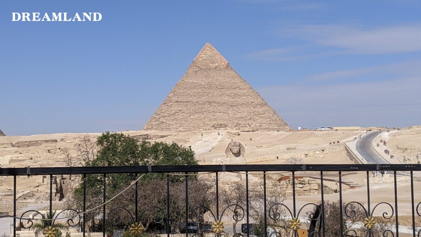 Sphinx & Great Pyramid Cairo Egypt Sphinx & Great Pyramid Cairo Egypt